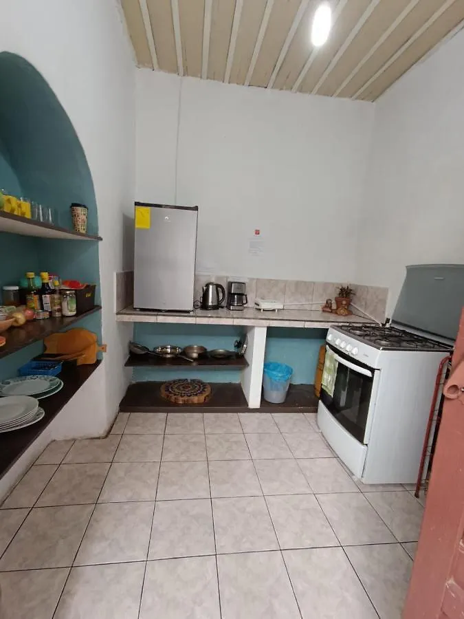 Homestay Mochilero Colonial Apartment Cuenca